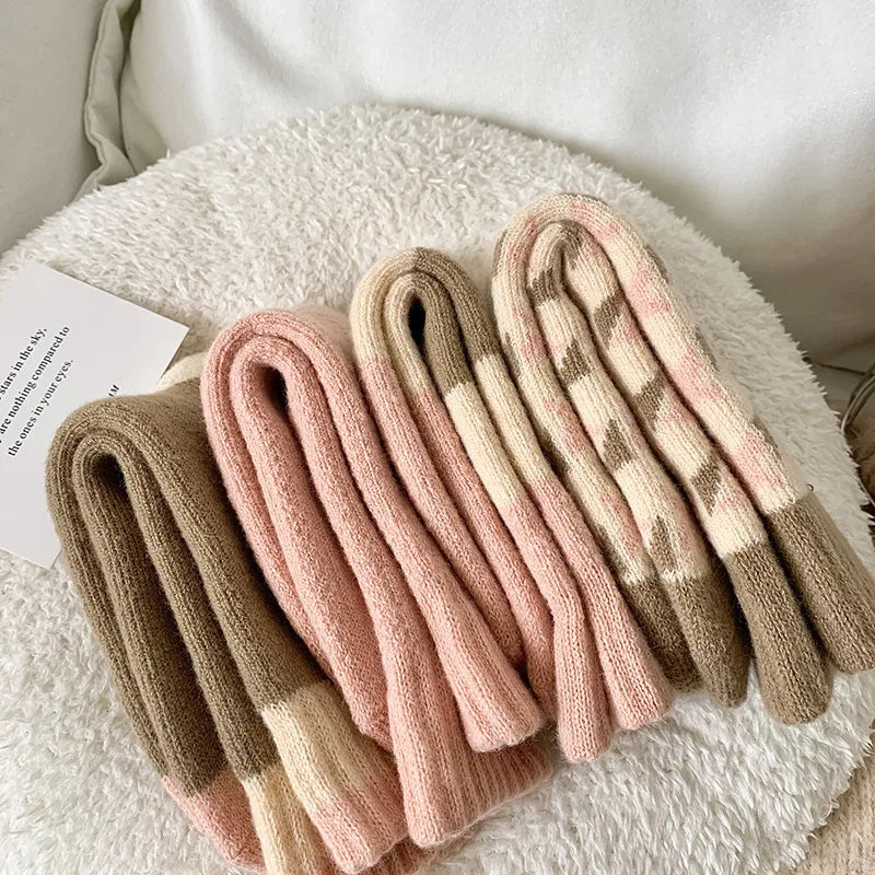 Women's Pink Mid Tube Socks