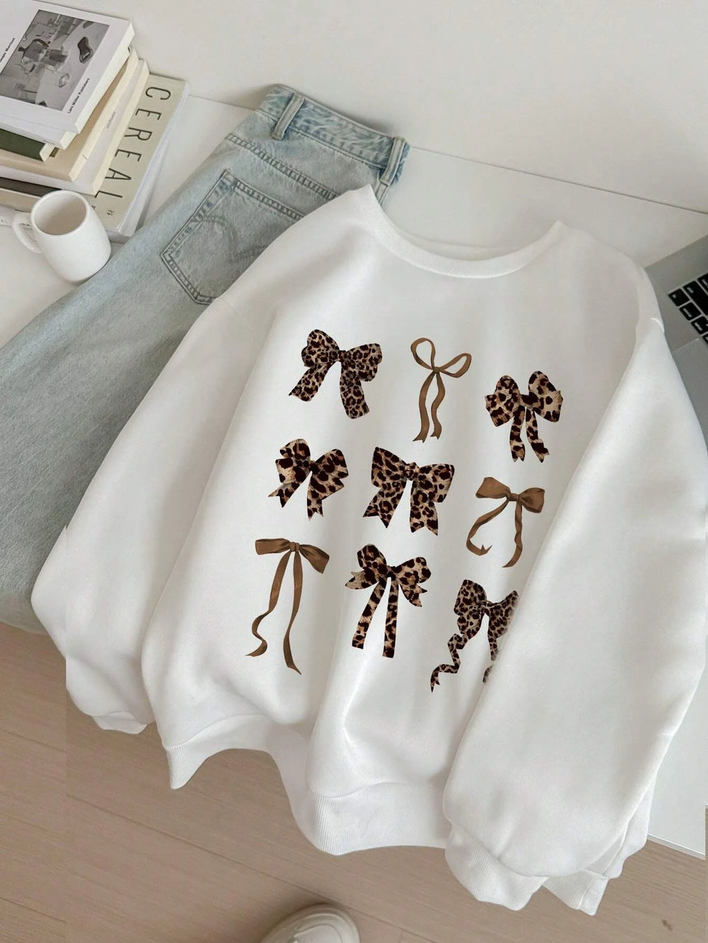 Bow Printed Women's sweatshirts