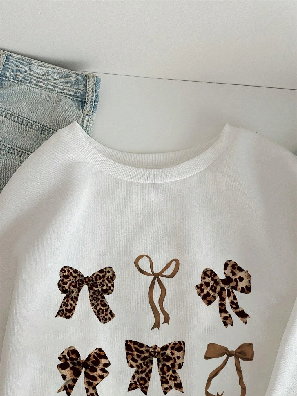Bow Printed Women's sweatshirts